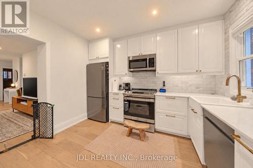 379 Scarborough Road, Toronto, ON 