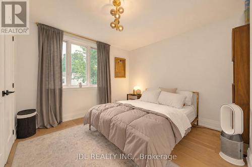 379 Scarborough Road, Toronto, ON 