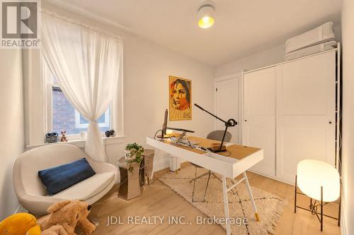 379 Scarborough Road, Toronto, ON 