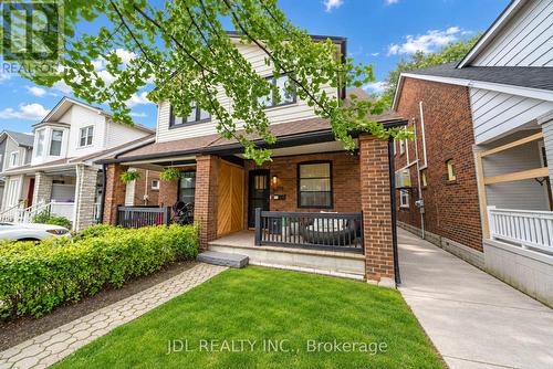379 Scarborough Road, Toronto, ON 
