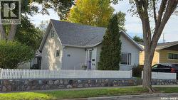 1018 4th AVENUE NW Moose Jaw, SK S6H 3X1