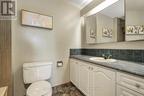 5 - 373 Laurier Avenue E, Ottawa, ON 