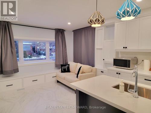 Main floor unit living area - 434 Victoria Park Avenue, Toronto, ON 
