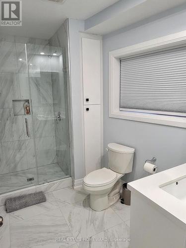 Main floor unit full bath - 434 Victoria Park Avenue, Toronto, ON 