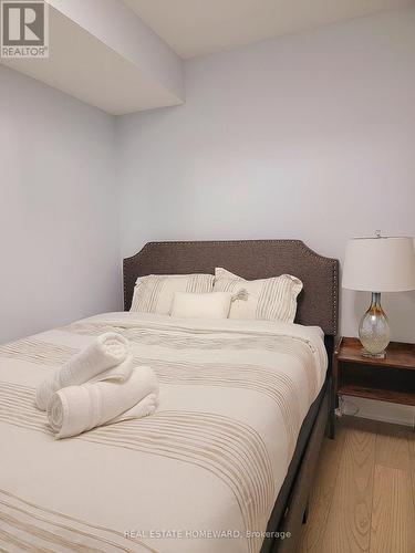 Lower level unit bedroom - 434 Victoria Park Avenue, Toronto, ON 