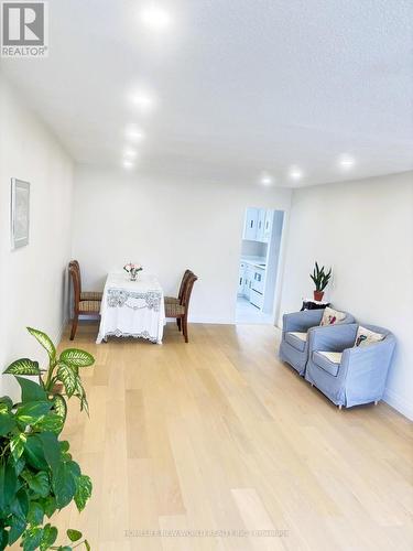 93 Corinthian Boulevard, Toronto, ON 