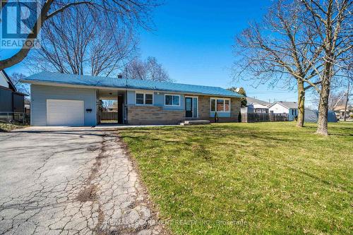 A - 1 HILL PLACE , Hamilton, Ontario L8G 2W3 5