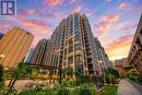 205 - 28 Hollywood Avenue, Toronto, ON 