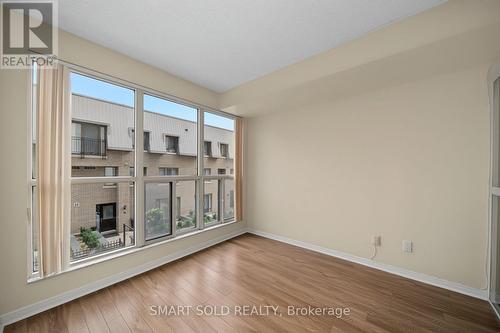 205 - 28 Hollywood Avenue, Toronto, ON 