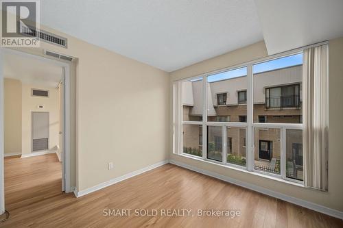 205 - 28 Hollywood Avenue, Toronto, ON 