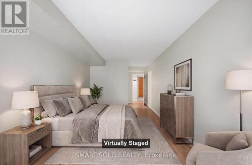 205 - 28 Hollywood Avenue, Toronto, ON 