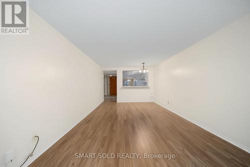 205 - 28 Hollywood Avenue, Toronto, ON 