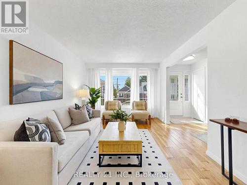132 Harding Boulevard, Toronto, ON 