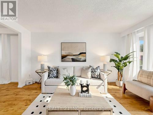 132 Harding Boulevard, Toronto, ON 