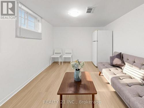 132 Harding Boulevard, Toronto, ON 