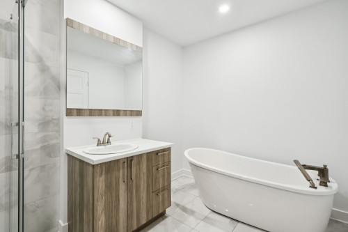 Salle de bains - 3 Rue Des Merles, Sainte-Clotilde, QC 