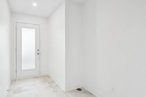 Hall d'entrée/Vestibule - 3 Rue Des Merles, Sainte-Clotilde, QC 