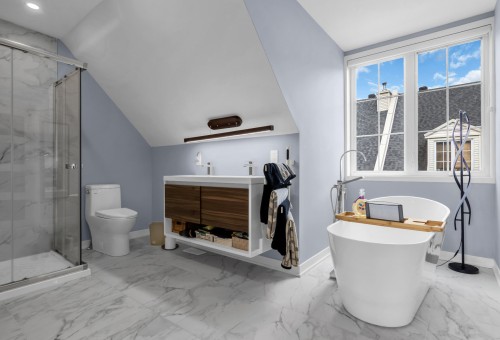 Salle de bains attenante à la CCP - 815Z Rue Raymond, Montréal (Lasalle), QC 