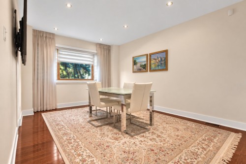 Salle familiale - 955 Ch. St-Clare, Mont-Royal, QC 
