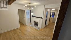 MAIN - 233 ELLERSLIE AVENUE Toronto, ON M2N 1Y3