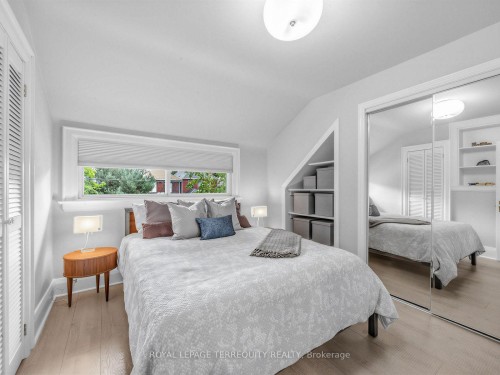 22 Montye Avenue, Toronto, ON 