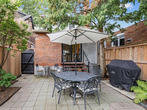 22 Montye Avenue, Toronto, ON 