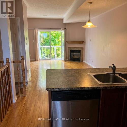 Living and Dinning - 1046 Redtail Private, Ottawa, ON 