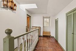 Upper floor landing - 