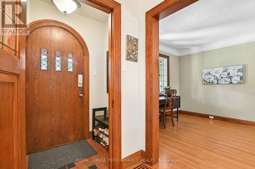 383 Hamilton Avenue S, Ottawa, ON 
