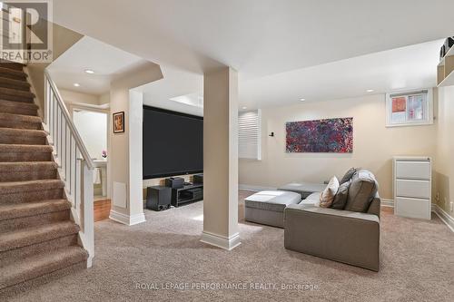 383 Hamilton Avenue S, Ottawa, ON 