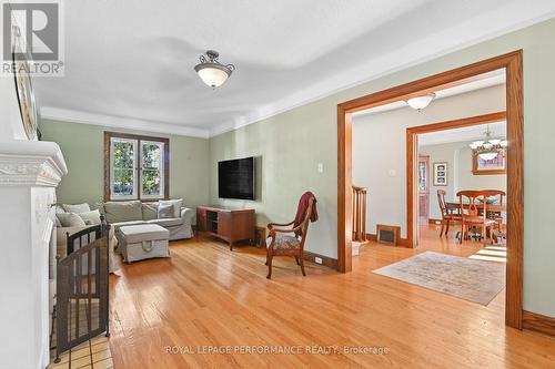 383 Hamilton Avenue S, Ottawa, ON 