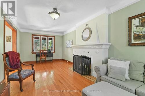 383 Hamilton Avenue S, Ottawa, ON 
