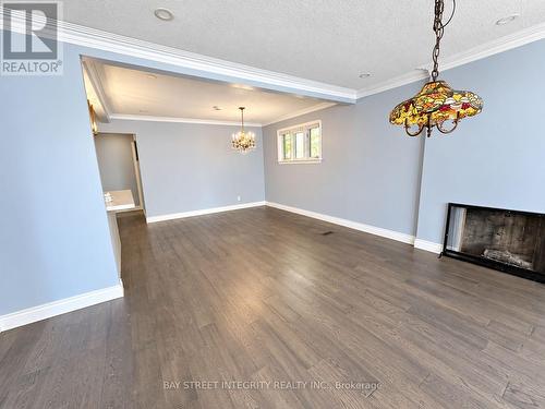 MAIN FLOOR - 104 SHELBORNE AVENUE , Toronto, Ontario M5N 1Z3 5