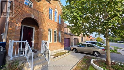 3 MEADOW GLADE ROAD , Brampton, Ontario L6R 1Z7 3