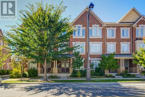 3038 GEORGE SAVAGE AVENUE  Oakville, ON L6M 0Z1