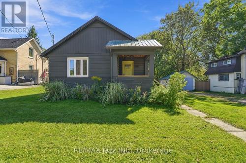 388 EAGLE STREET  Newmarket (Central Newmarket), ON L3Y 1K4