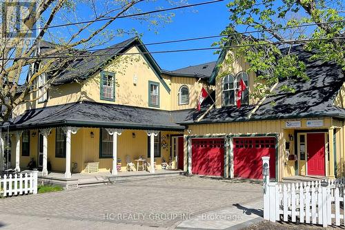 10 STATION LANE  Markham, ON L3R 1R3