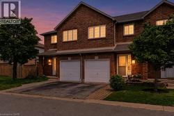 1860 UPPER GAGE Avenue Unit# 15 Hamilton, ON L8W 3Y6