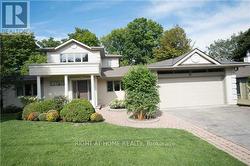 28 RESTWELL CRESCENT Toronto, ON M2K 2A3