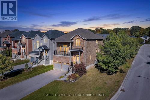 144 JEWEL HOUSE LANE  Barrie, ON L4N 0T3