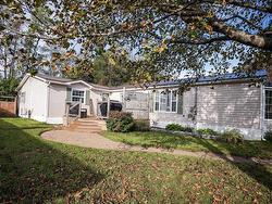 12 Kent Drive  Amherst, NS B4H 4L3