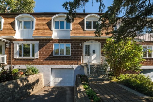180 Rue Cuvillier E.  Longueuil (Le Vieux-Longueuil), QC J4X 3X7