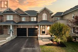 76 SNOWBERRY CRESCENT Halton Hills, ON L7G 6M8