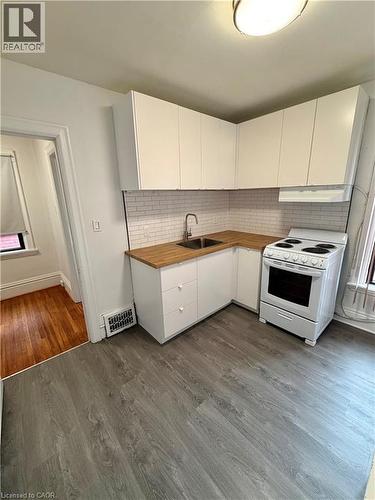 58 ST. MATTHEW'S Avenue Unit# 1 , Hamilton, Ontario L8L 5P3 4