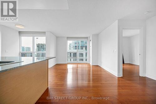 4105 - 763 Bay Street, Toronto, ON 