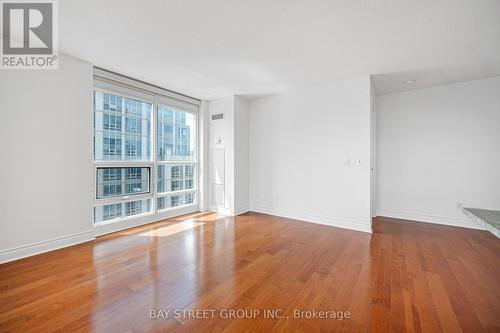 4105 - 763 Bay Street, Toronto, ON 