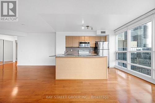 4105 - 763 Bay Street, Toronto, ON 