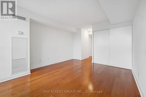 4105 - 763 Bay Street, Toronto, ON 