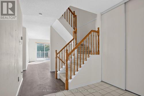 93 Banchory Crescent, Ottawa, ON 