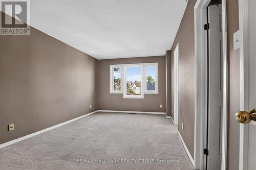 93 Banchory Crescent, Ottawa, ON 